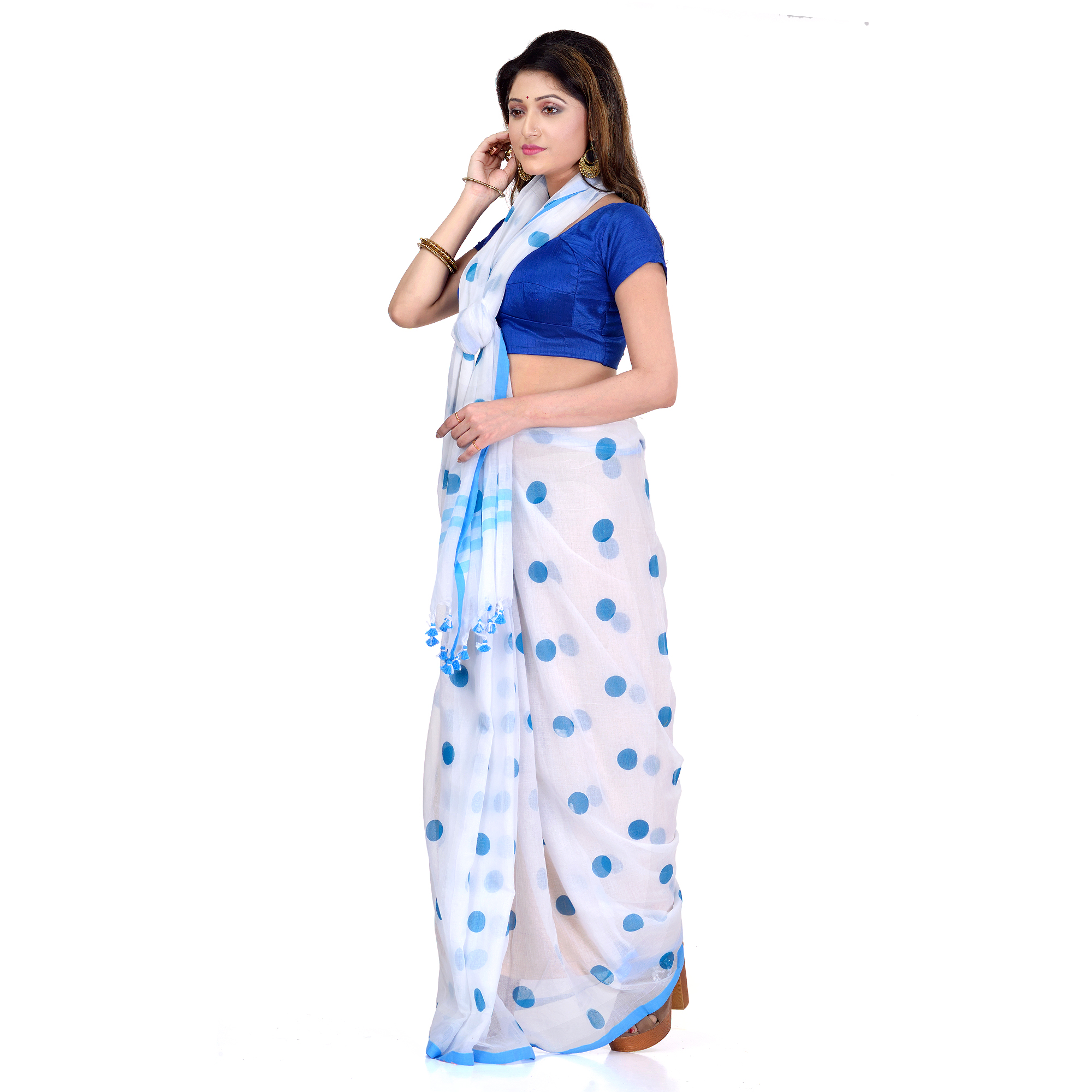 DESH BIDESH Women`s Traditional Hand Woven Malmal Bengal Handloom Pure Cotton Saree Without Blouse Piece (Sky Blue White)